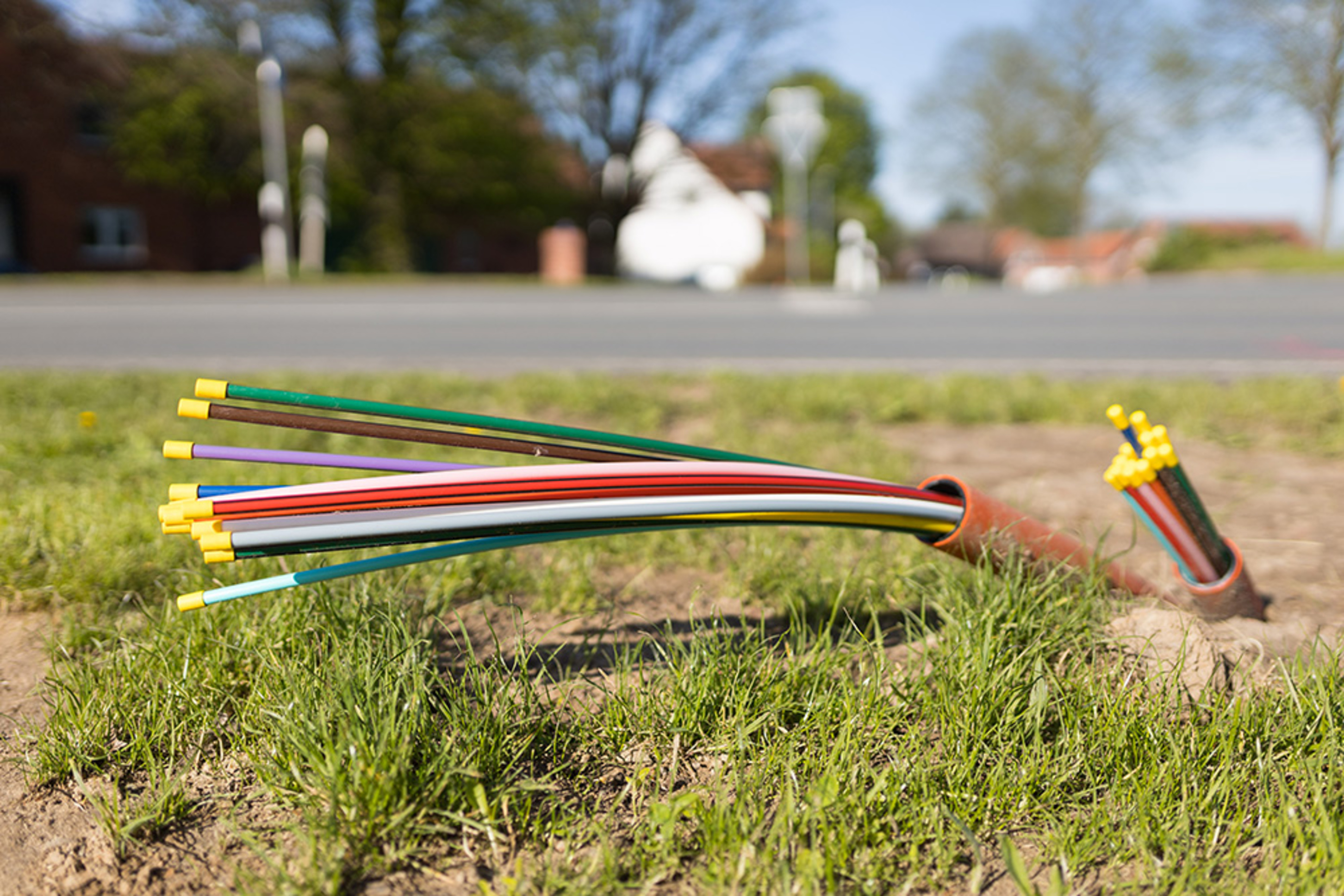 LWL Glasfaser bei Muster Elektro in Musterstadt